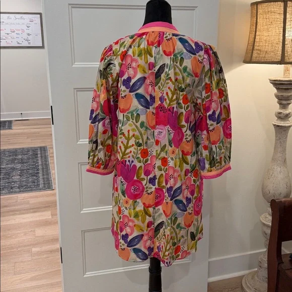 Entro Floral V-Neck Midi Dress - Pink and Cream - Picture 2 of 3